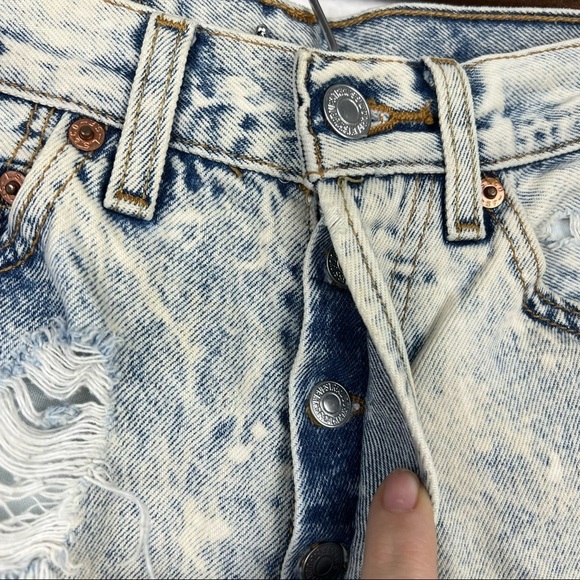 LEVI’S Vintage Acid Washed 501XX Cut-off Shorts, Distressed, Vintage Size 28 - Picture 2 of 7